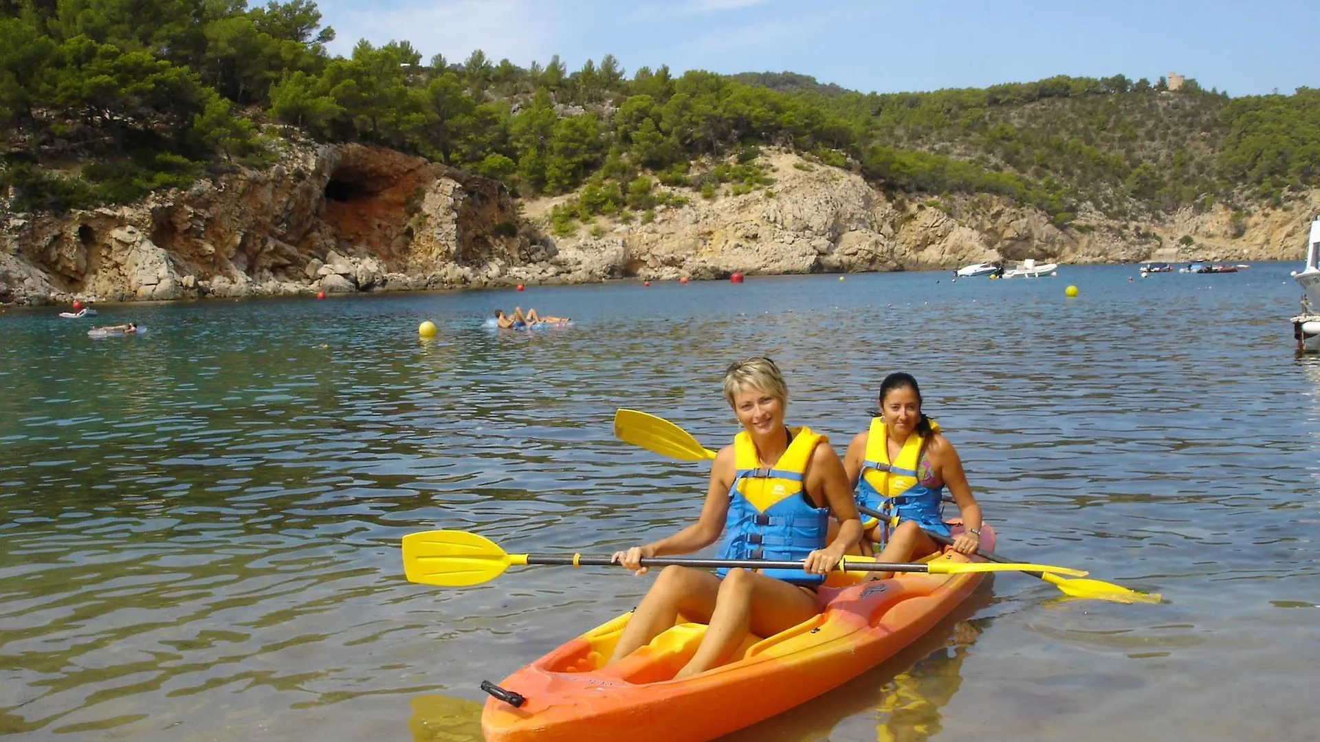 Port de Sant Miguel 산 미구엘 파크 / 에스메랄다 마르 아파트 호텔 3*, Port de Sant Miguel 스페인