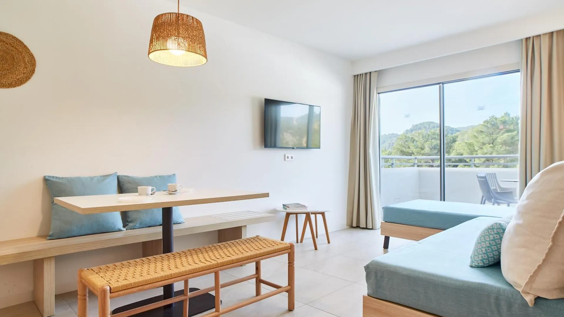 Apartamentos San Miguel Park & Esmeralda Mar Port de Sant Miguel Spanje