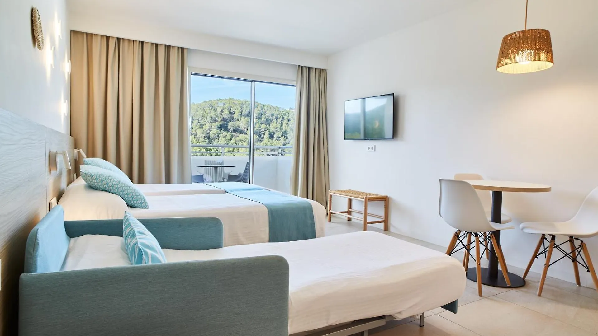 Apartamentos San Miguel Park & Esmeralda Mar Port de Sant Miguel 3*,  Spanje